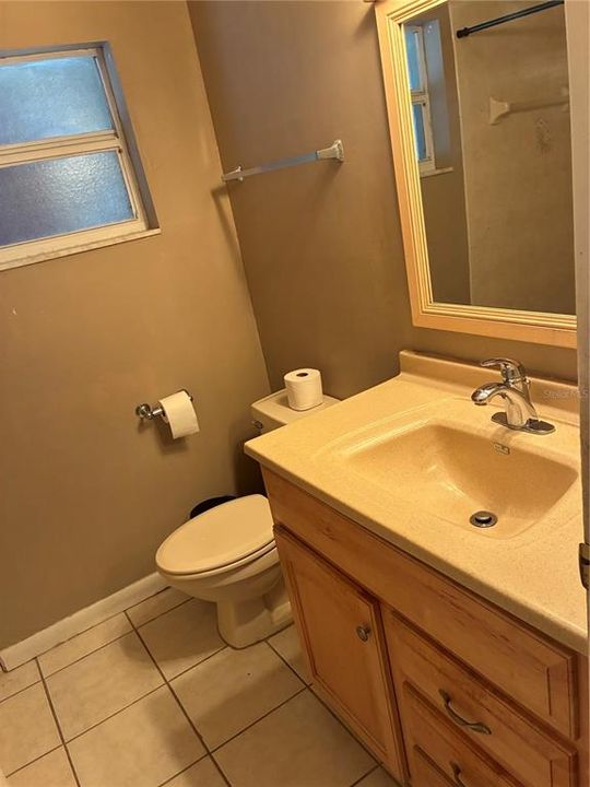 For Sale: $285,000 (3 beds, 1 baths, 1098 Square Feet)