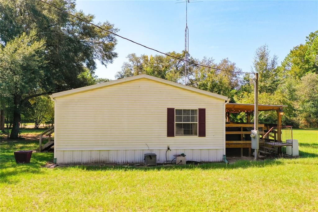 For Sale: $234,900 (3 beds, 2 baths, 1404 Square Feet)