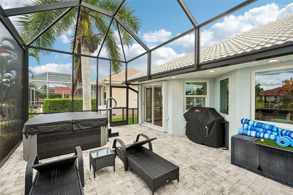 На продажу: $799,999 (3 спален, 2 ванн, 1633 Квадратных фут)