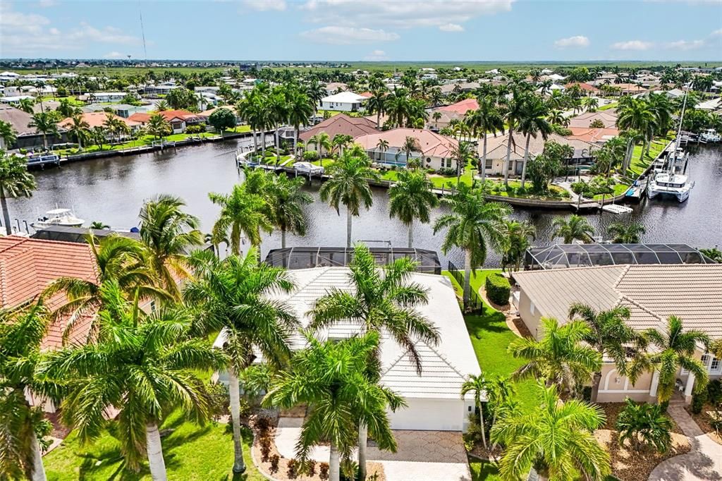 На продажу: $799,999 (3 спален, 2 ванн, 1633 Квадратных фут)