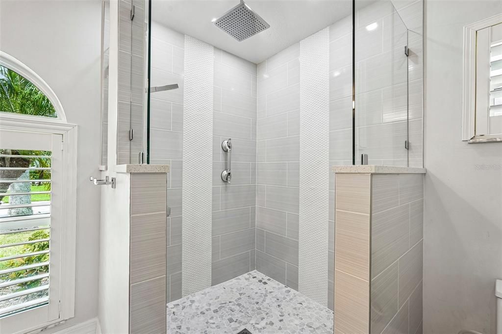 На продажу: $799,999 (3 спален, 2 ванн, 1633 Квадратных фут)