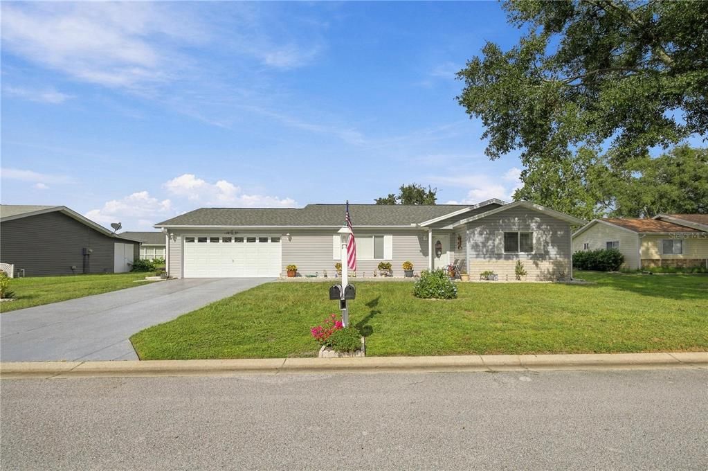 For Sale: $229,900 (2 beds, 2 baths, 1356 Square Feet)
