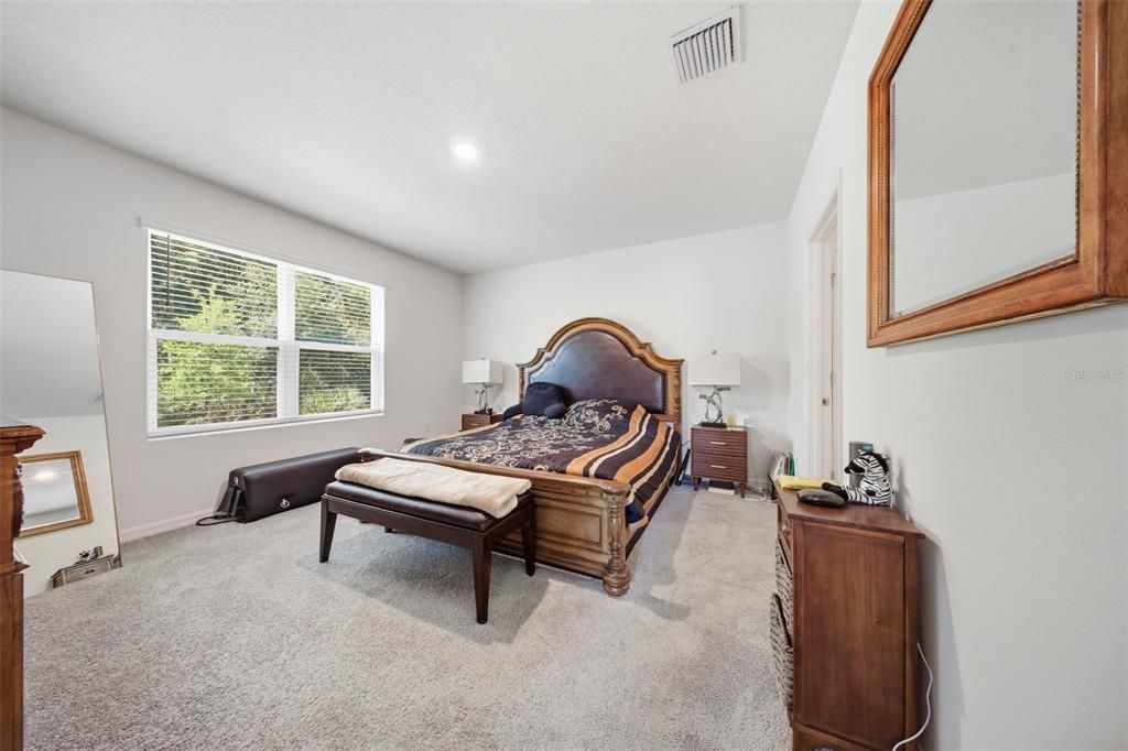 For Rent: $2,200 (3 beds, 2 baths, 1617 Square Feet)