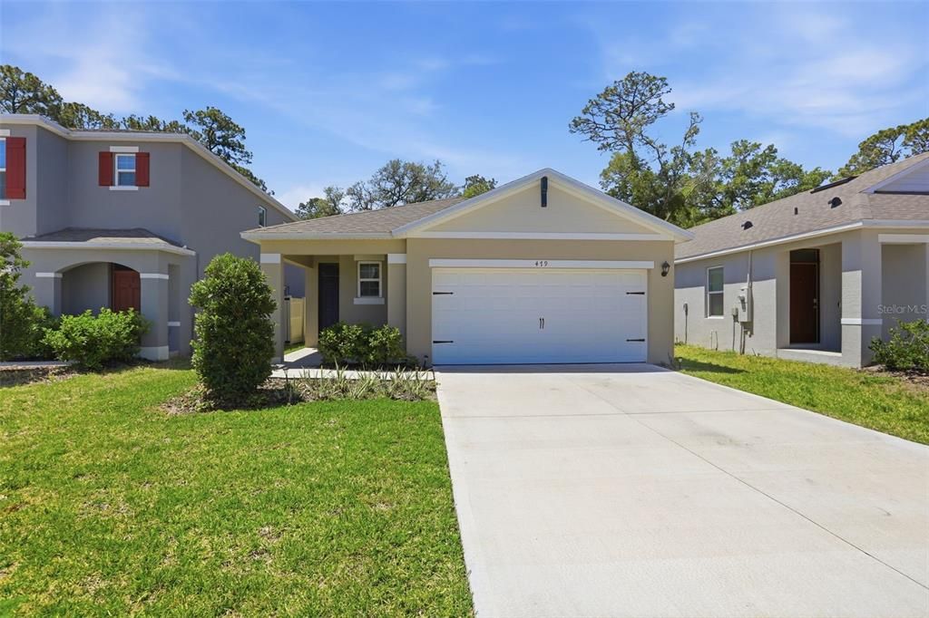 For Rent: $2,200 (3 beds, 2 baths, 1617 Square Feet)