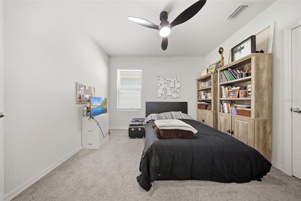 For Rent: $2,200 (3 beds, 2 baths, 1617 Square Feet)