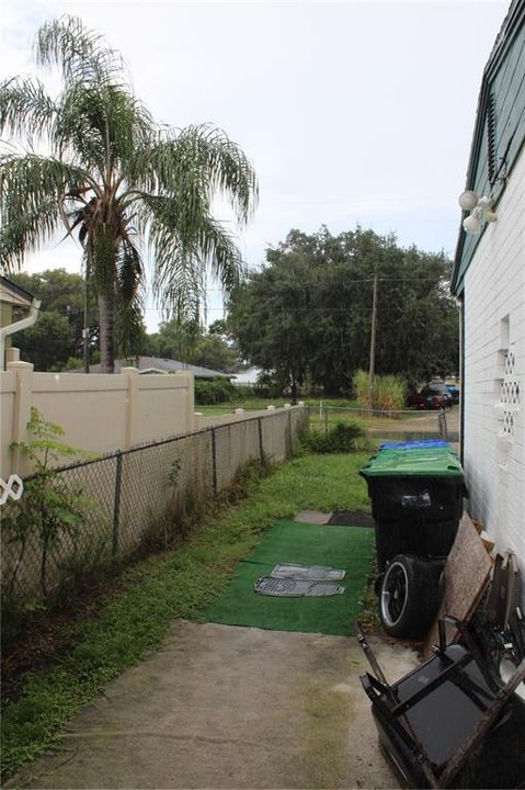 For Sale: $230,000 (3 beds, 1 baths, 1109 Square Feet)