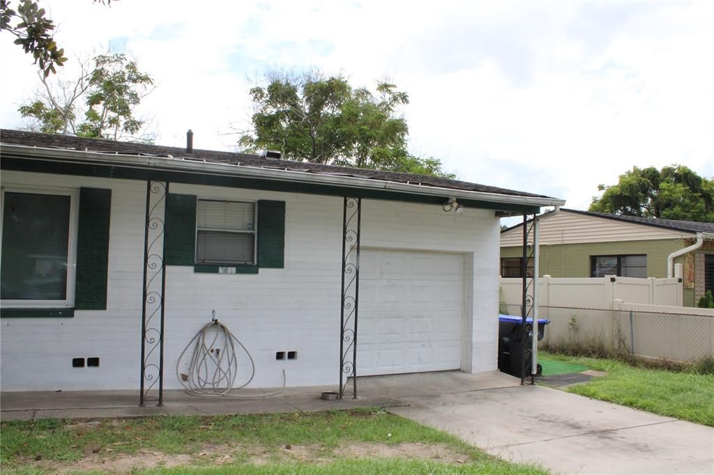 For Sale: $230,000 (3 beds, 1 baths, 1109 Square Feet)