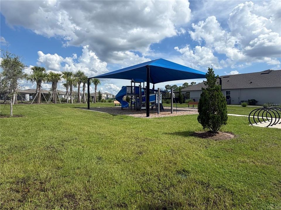 For Rent: $2,500 (4 beds, 2 baths, 1830 Square Feet)