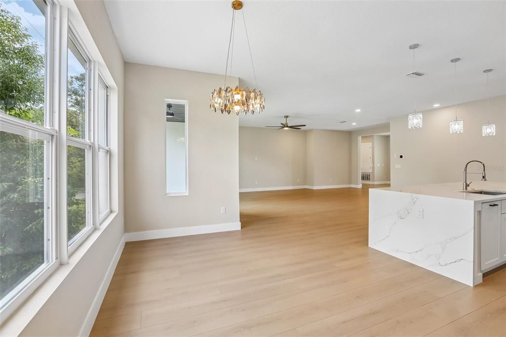 For Sale: $735,000 (4 beds, 4 baths, 3140 Square Feet)