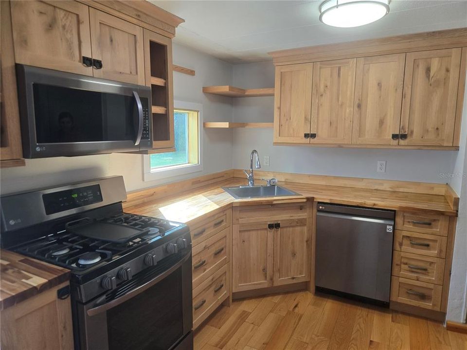 En Venta: $299,900 (3 camas, 1 baños, 1335 Pies cuadrados)