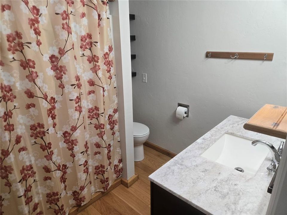 En Venta: $299,900 (3 camas, 1 baños, 1335 Pies cuadrados)