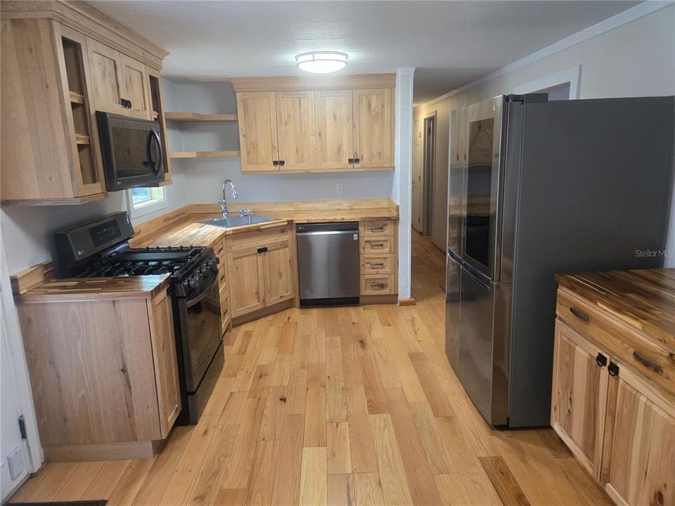 En Venta: $299,900 (3 camas, 1 baños, 1335 Pies cuadrados)