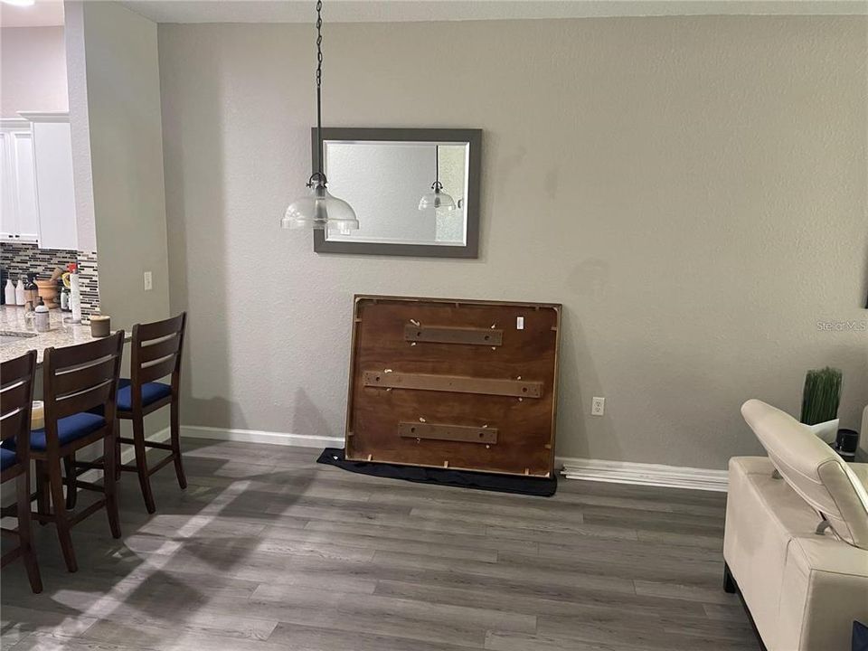 En Venta: $305,000 (3 camas, 2 baños, 1749 Pies cuadrados)