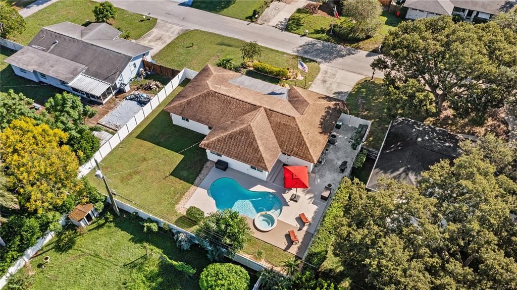 En Venta: $565,000 (3 camas, 3 baños, 1921 Pies cuadrados)