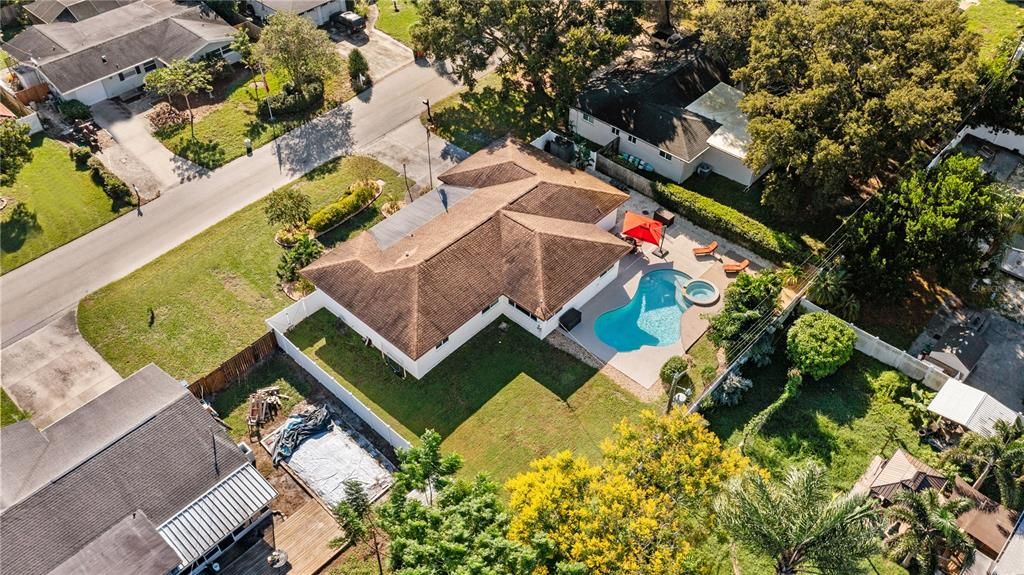 En Venta: $565,000 (3 camas, 3 baños, 1921 Pies cuadrados)