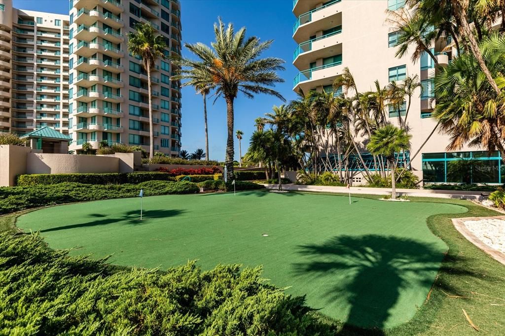 For Sale: $1,165,000 (2 beds, 2 baths, 1579 Square Feet)