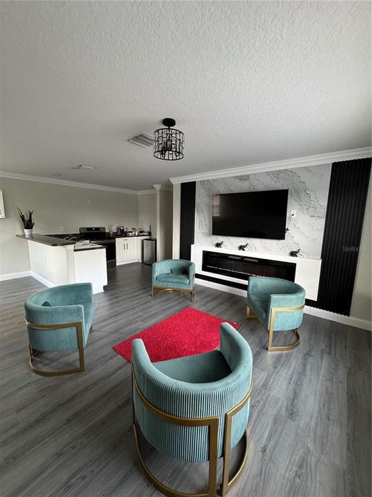 For Sale: $1,589,900 (8 beds, 4 baths, 4488 Square Feet)