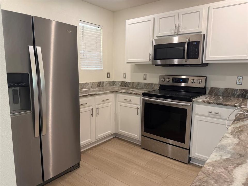For Rent: $2,100 (2 beds, 2 baths, 1064 Square Feet)