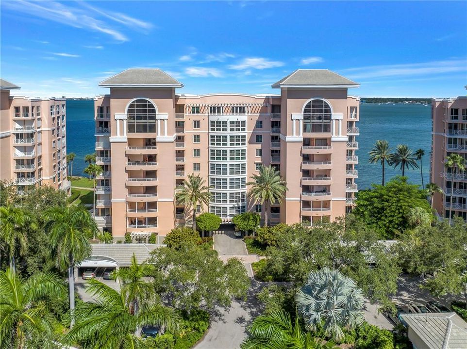 For Rent: $4,700 (2 beds, 2 baths, 1516 Square Feet)