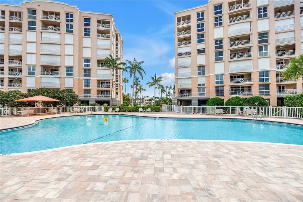 For Rent: $4,700 (2 beds, 2 baths, 1516 Square Feet)