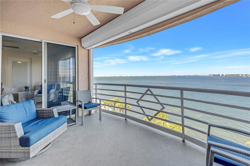 For Rent: $4,700 (2 beds, 2 baths, 1516 Square Feet)