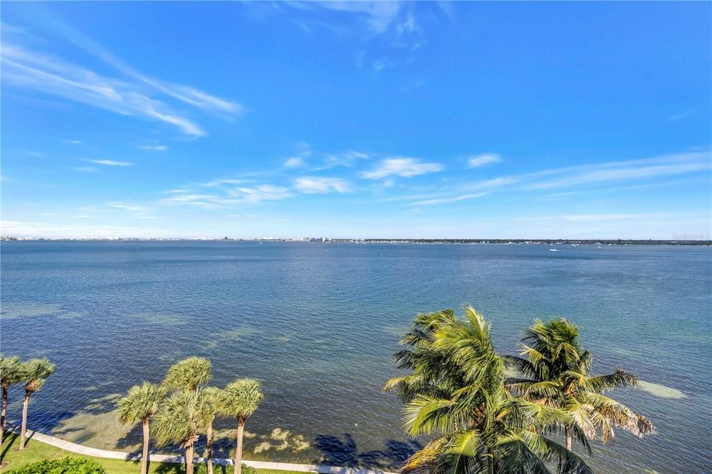For Rent: $4,700 (2 beds, 2 baths, 1516 Square Feet)