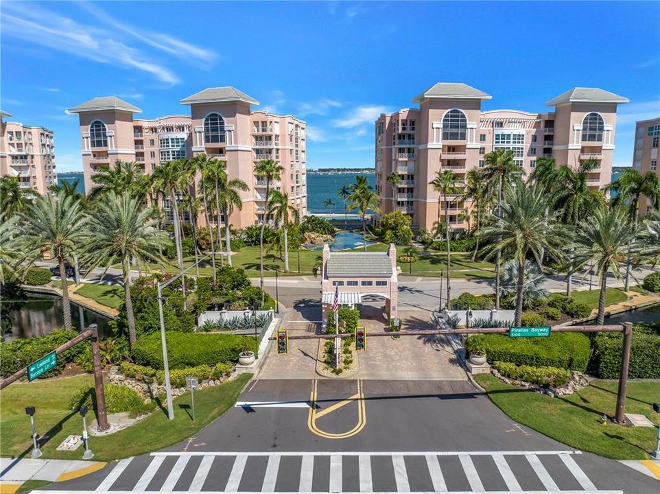For Rent: $4,700 (2 beds, 2 baths, 1516 Square Feet)