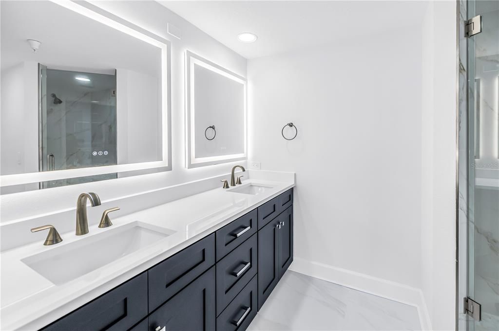 For Rent: $4,700 (2 beds, 2 baths, 1516 Square Feet)
