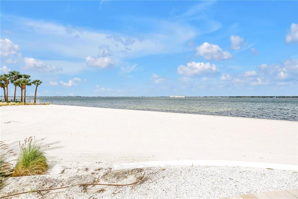 For Rent: $4,700 (2 beds, 2 baths, 1516 Square Feet)