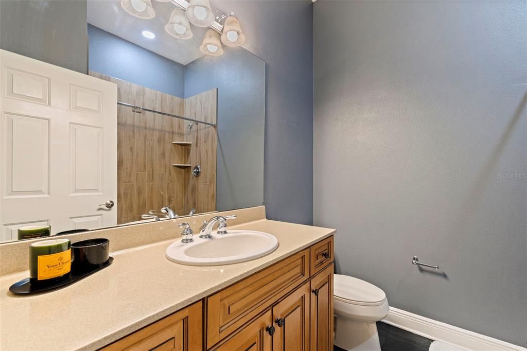 For Rent: $4,500 (3 beds, 3 baths, 2942 Square Feet)