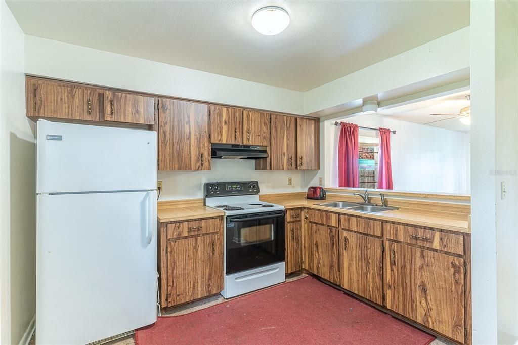 For Sale: $275,000 (4 beds, 0 baths, 1782 Square Feet)