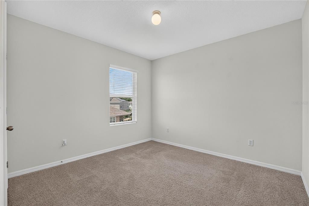 En Venta: $349,999 (5 camas, 3 baños, 2528 Pies cuadrados)