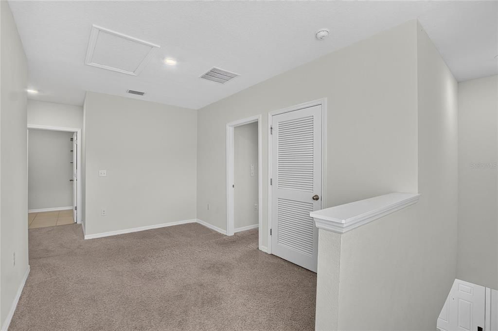 En Venta: $349,999 (5 camas, 3 baños, 2528 Pies cuadrados)