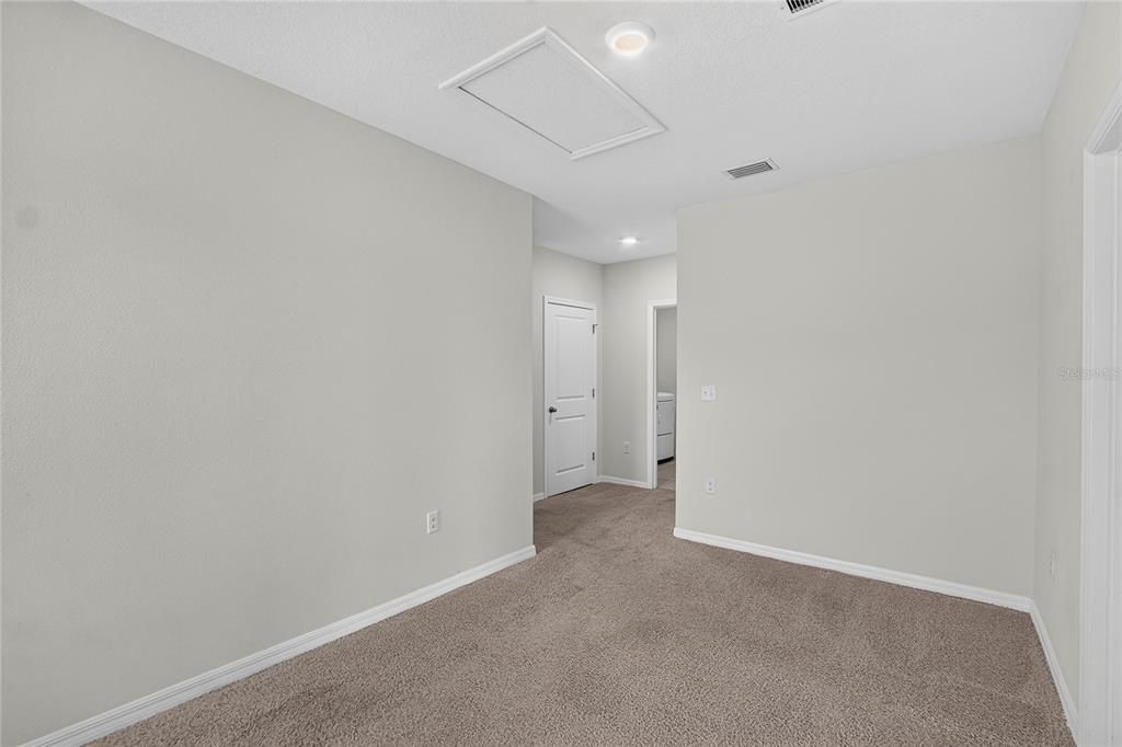 En Venta: $349,999 (5 camas, 3 baños, 2528 Pies cuadrados)