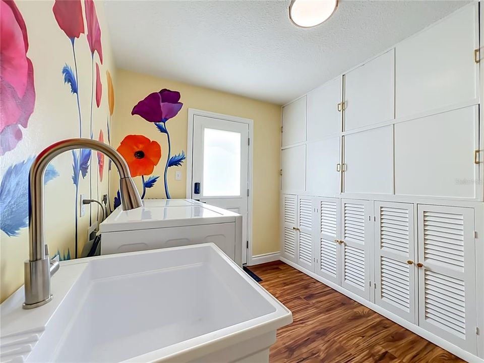 Activo con contrato: $334,999 (3 camas, 2 baños, 1398 Pies cuadrados)