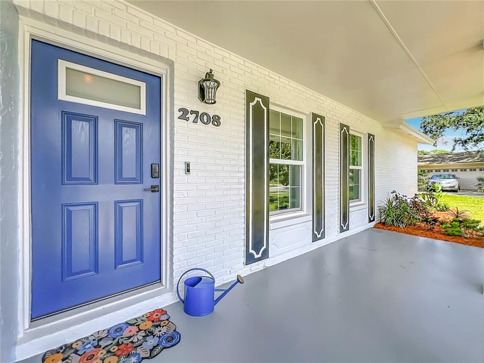 Activo con contrato: $334,999 (3 camas, 2 baños, 1398 Pies cuadrados)