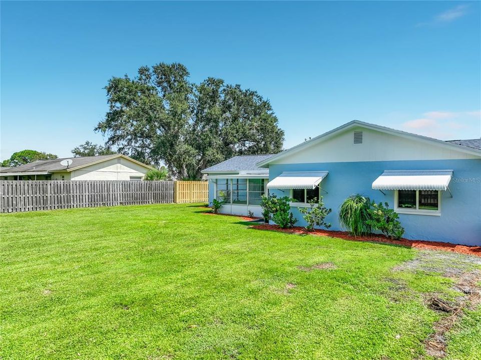 Activo con contrato: $334,999 (3 camas, 2 baños, 1398 Pies cuadrados)