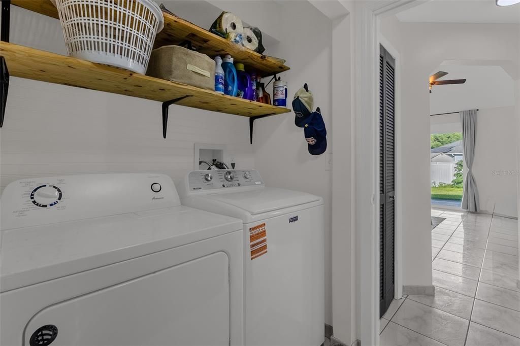 En Venta: $299,000 (3 camas, 2 baños, 1302 Pies cuadrados)