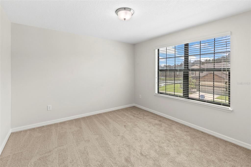 En Venta: $399,900 (4 camas, 2 baños, 2466 Pies cuadrados)