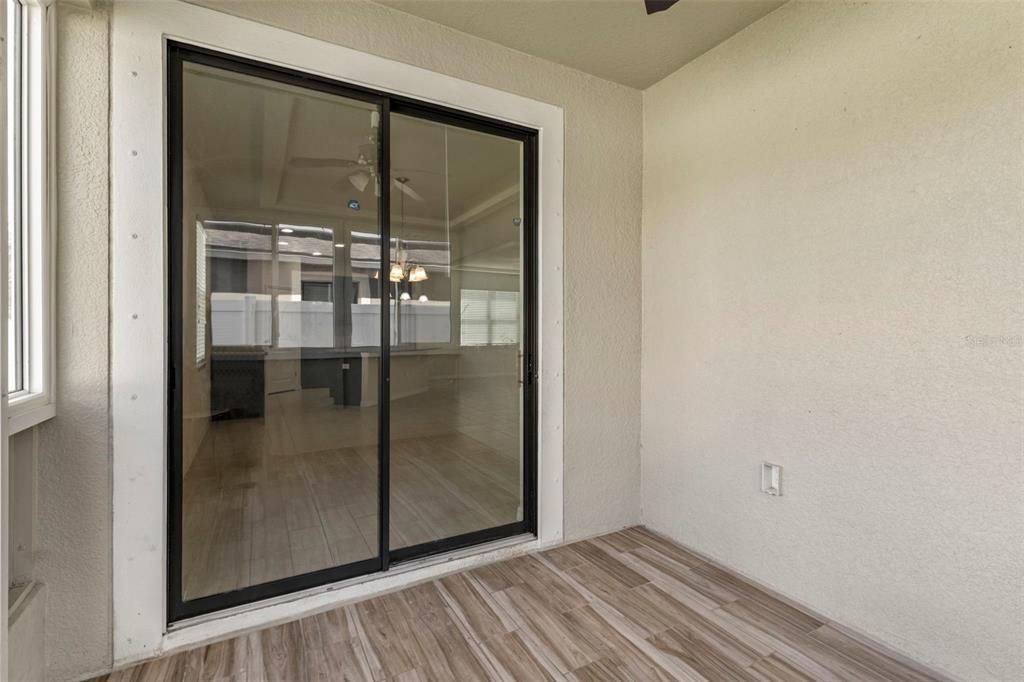 En Venta: $399,900 (4 camas, 2 baños, 2466 Pies cuadrados)