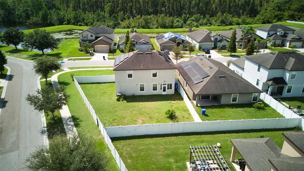 En Venta: $399,900 (4 camas, 2 baños, 2466 Pies cuadrados)