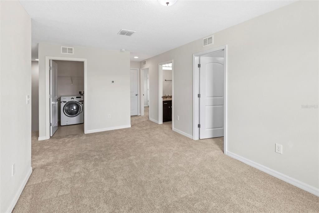En Venta: $399,900 (4 camas, 2 baños, 2466 Pies cuadrados)