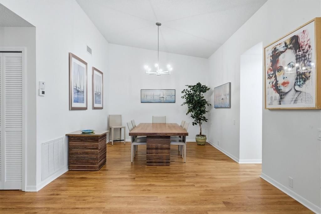 For Sale: $425,000 (2 beds, 2 baths, 1956 Square Feet)