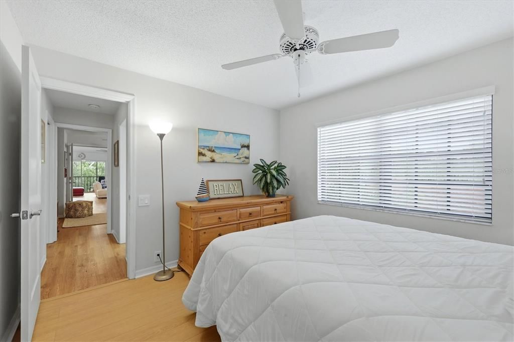 For Sale: $425,000 (2 beds, 2 baths, 1956 Square Feet)