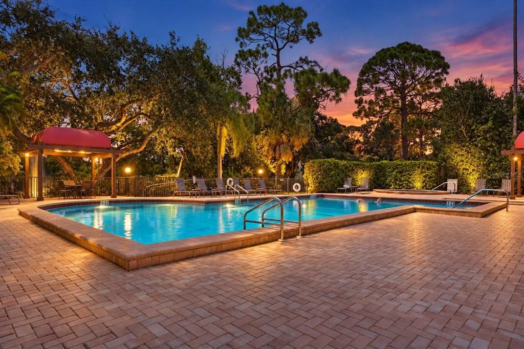 For Sale: $425,000 (2 beds, 2 baths, 1956 Square Feet)