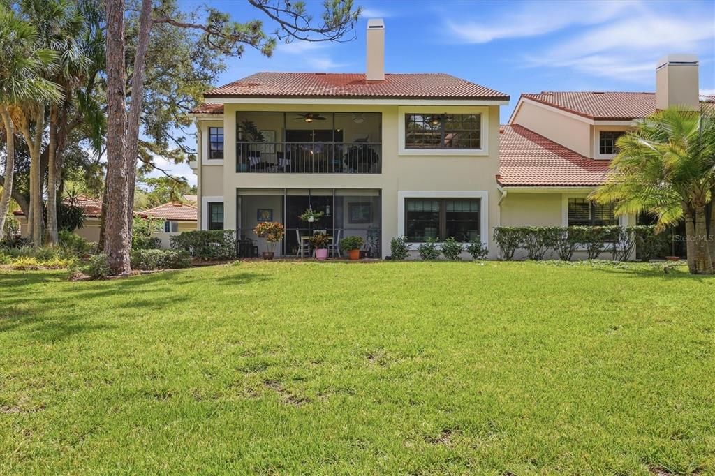 For Sale: $425,000 (2 beds, 2 baths, 1956 Square Feet)
