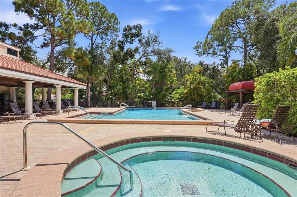 For Sale: $425,000 (2 beds, 2 baths, 1956 Square Feet)