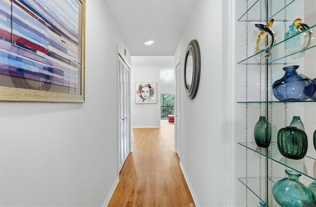 For Sale: $425,000 (2 beds, 2 baths, 1956 Square Feet)