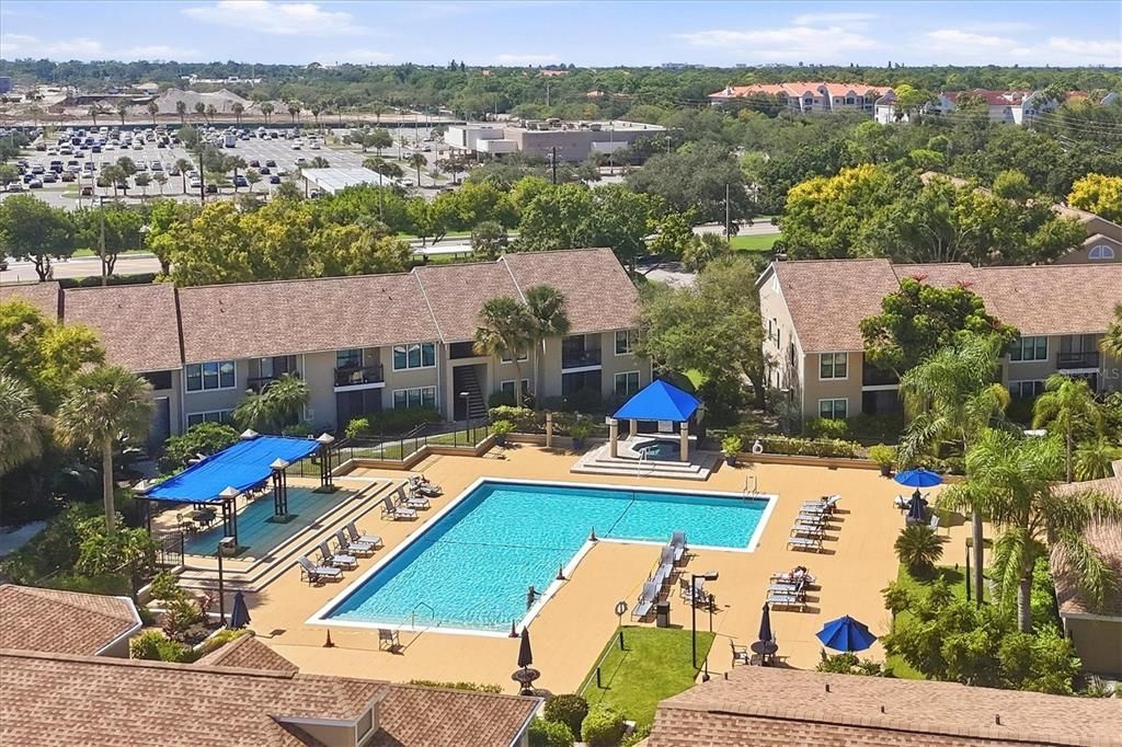 For Sale: $169,000 (1 beds, 1 baths, 688 Square Feet)