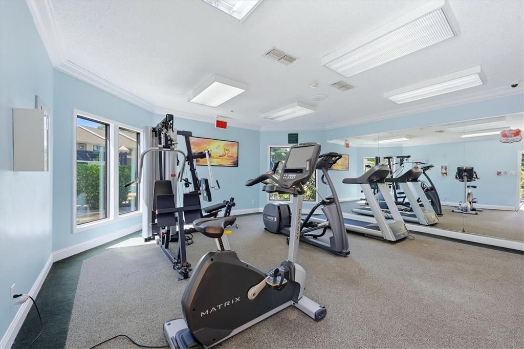 For Sale: $169,000 (1 beds, 1 baths, 688 Square Feet)